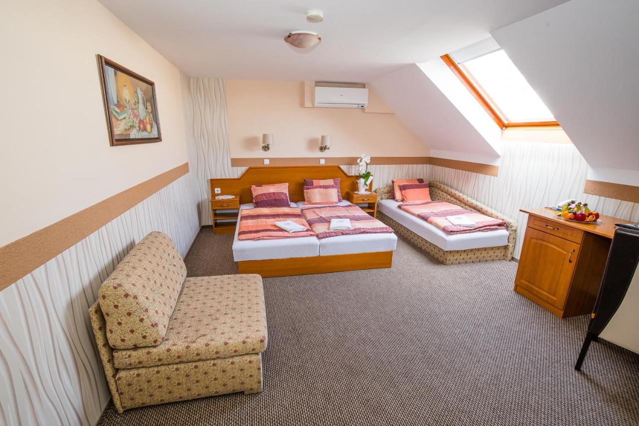 Bed and Breakfast Tinodi Fogado Sárvár Zewnętrze zdjęcie