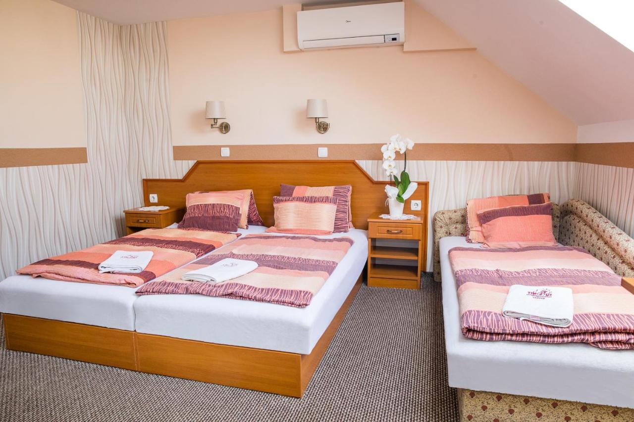 Bed and Breakfast Tinodi Fogado Sárvár Zewnętrze zdjęcie