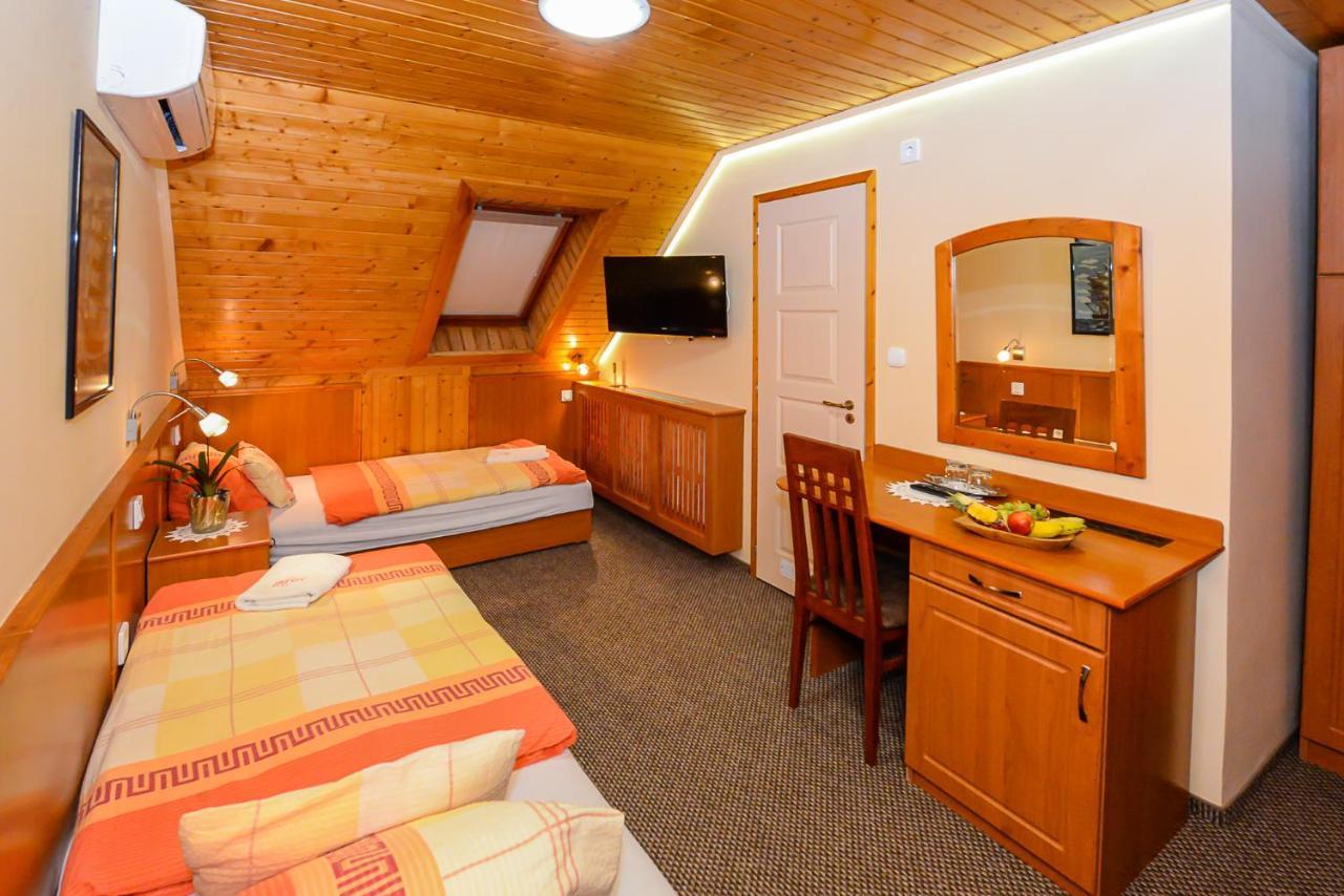 Bed and Breakfast Tinodi Fogado Sárvár Zewnętrze zdjęcie