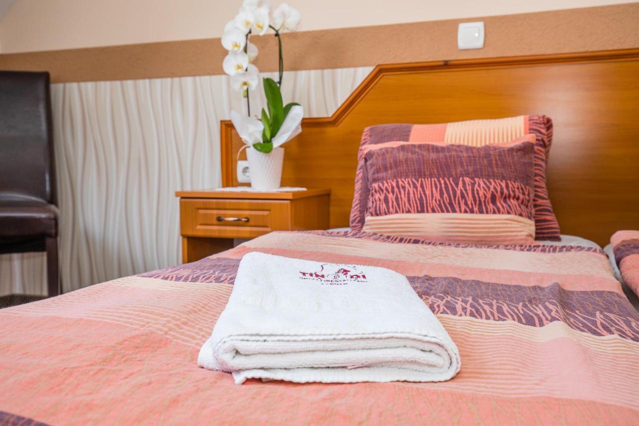 Bed and Breakfast Tinodi Fogado Sárvár Zewnętrze zdjęcie