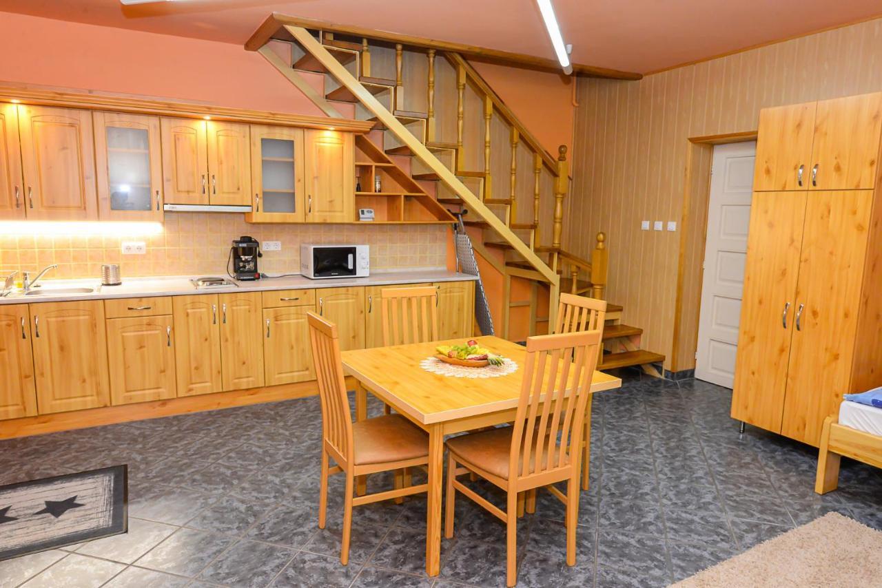 Bed and Breakfast Tinodi Fogado Sárvár Zewnętrze zdjęcie