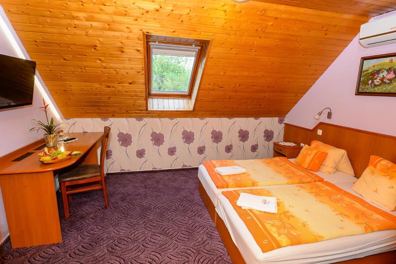 Bed and Breakfast Tinodi Fogado Sárvár Zewnętrze zdjęcie