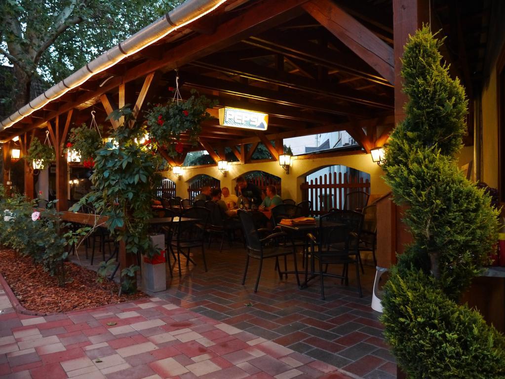 Bed and Breakfast Tinodi Fogado Sárvár Zewnętrze zdjęcie